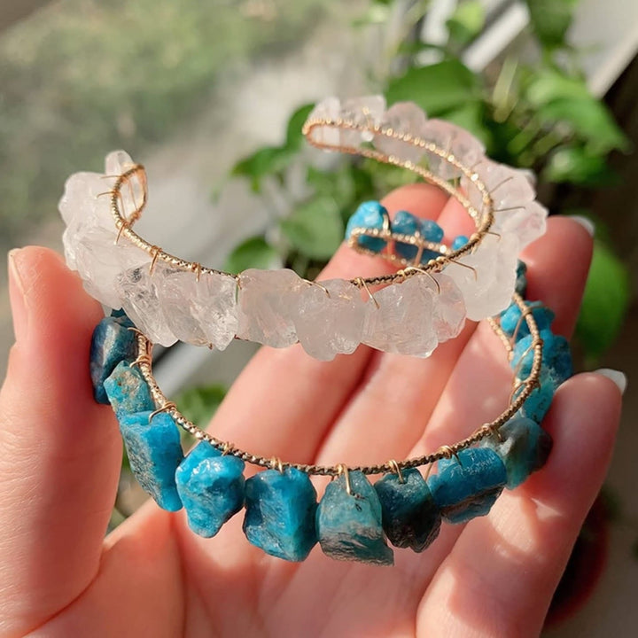 Bracelet enroulé en fil de fer avec perles de gravier en cristal naturel Olivenorma 