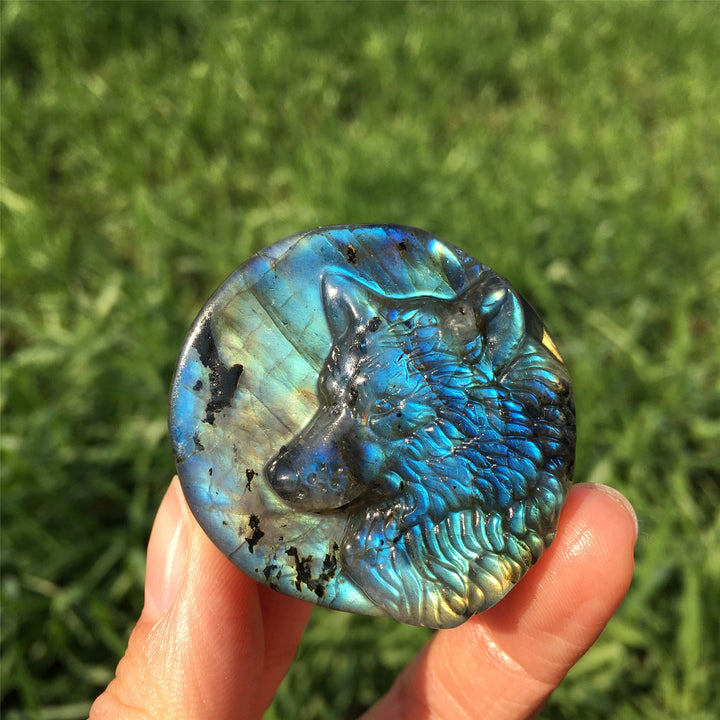 Décoration en pierre précieuse totem Wlof en labradorite naturelle Olivenorma 