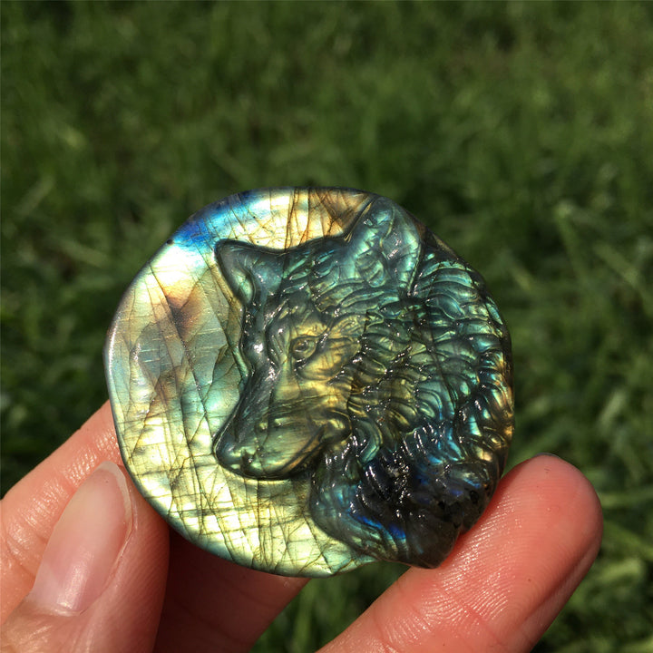 Décoration en pierre précieuse totem Wlof en labradorite naturelle Olivenorma 