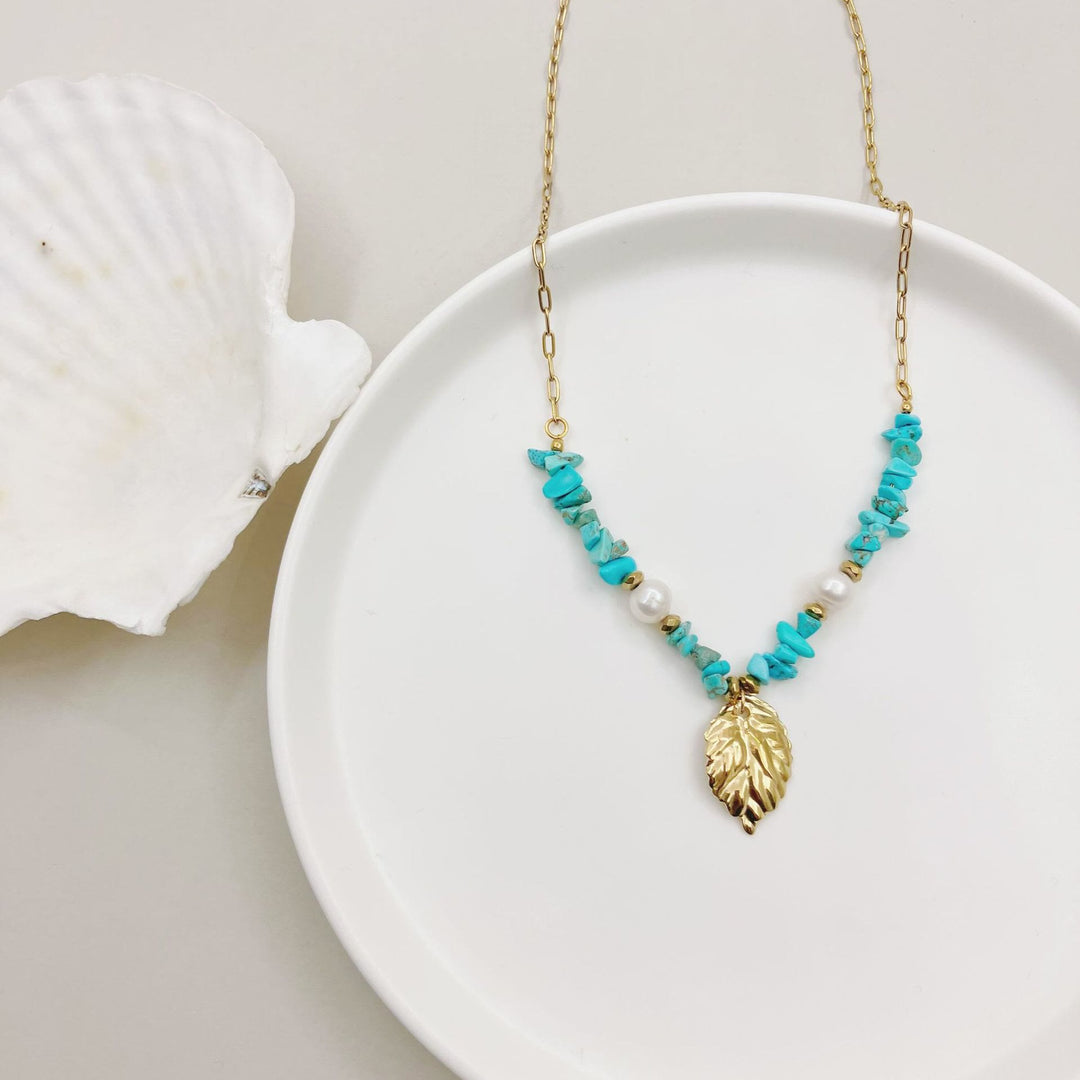 Collier pendentif en feuilles de turquoise irrégulières naturelles Olivenorma 