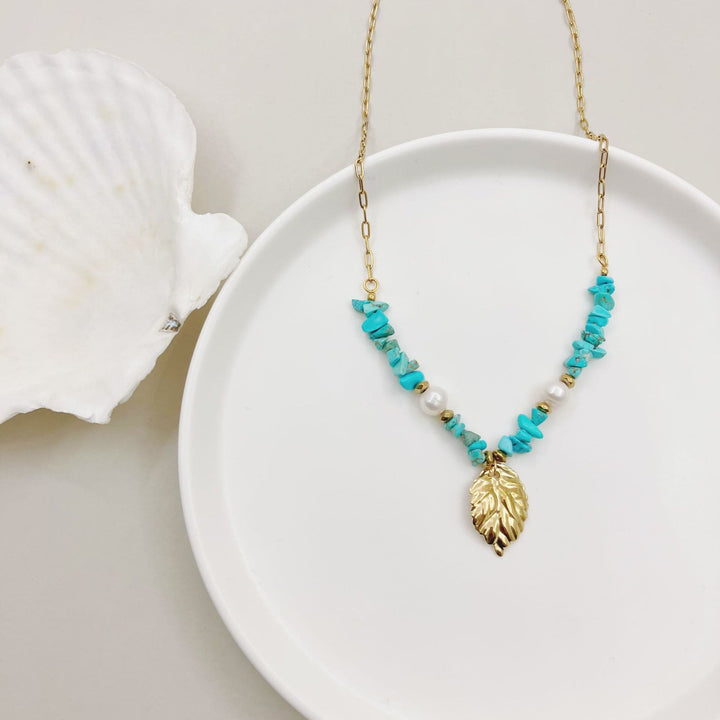 Collier pendentif en feuilles de turquoise irrégulières naturelles Olivenorma 