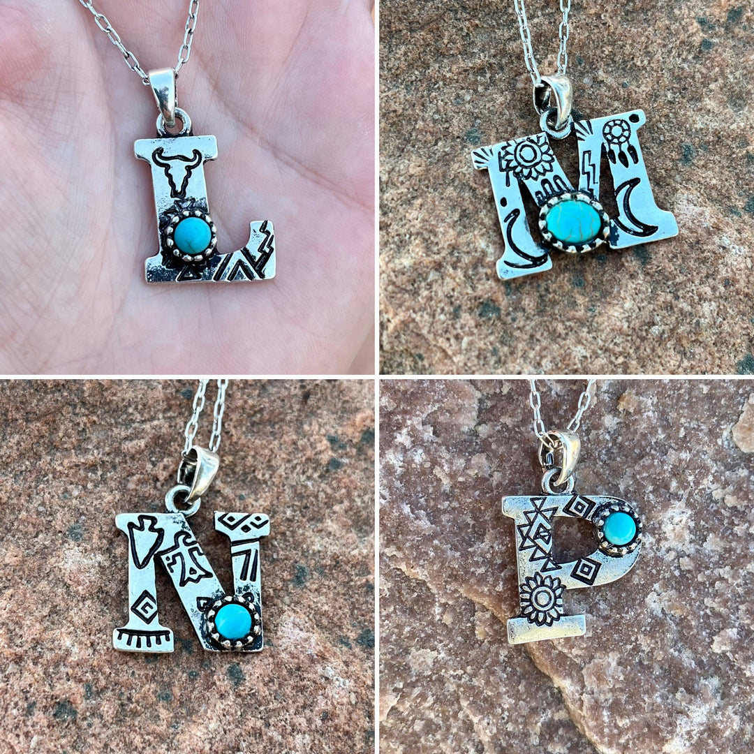 Collier avec initiale gravée en turquoise naturelle Olivenorma