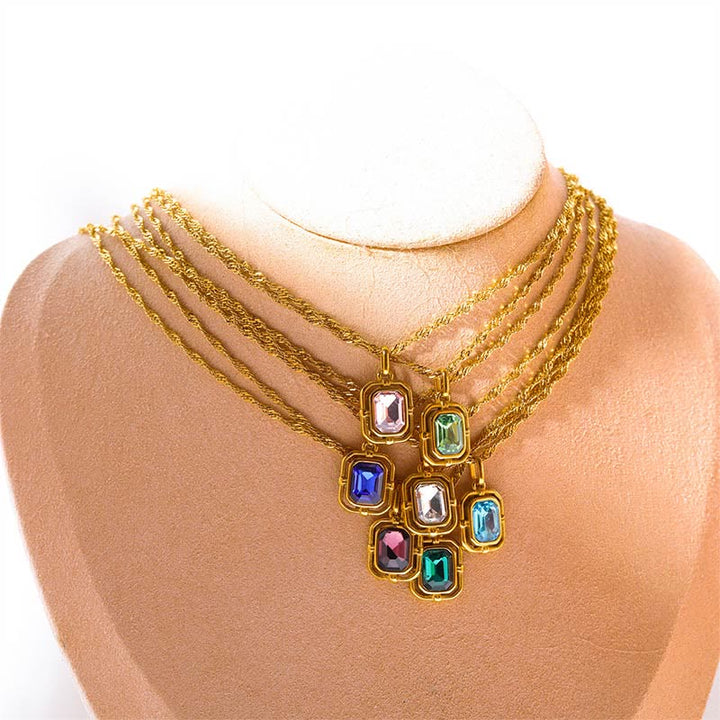 Collier en acier titane et zircon carré avec chaîne ondulée Olivenorma 