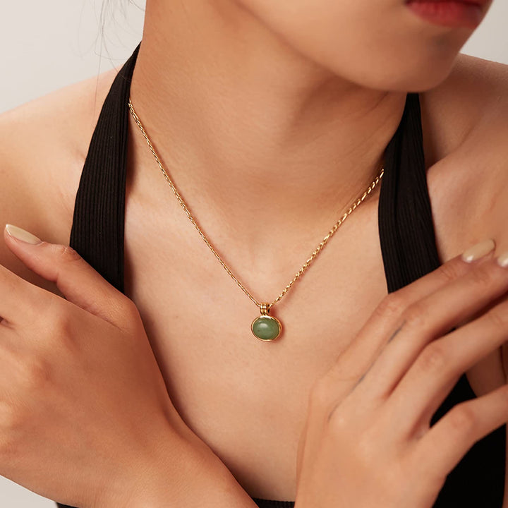 Collier pendentif ovale en jade aventurine verte 14 carats Olivenorma 