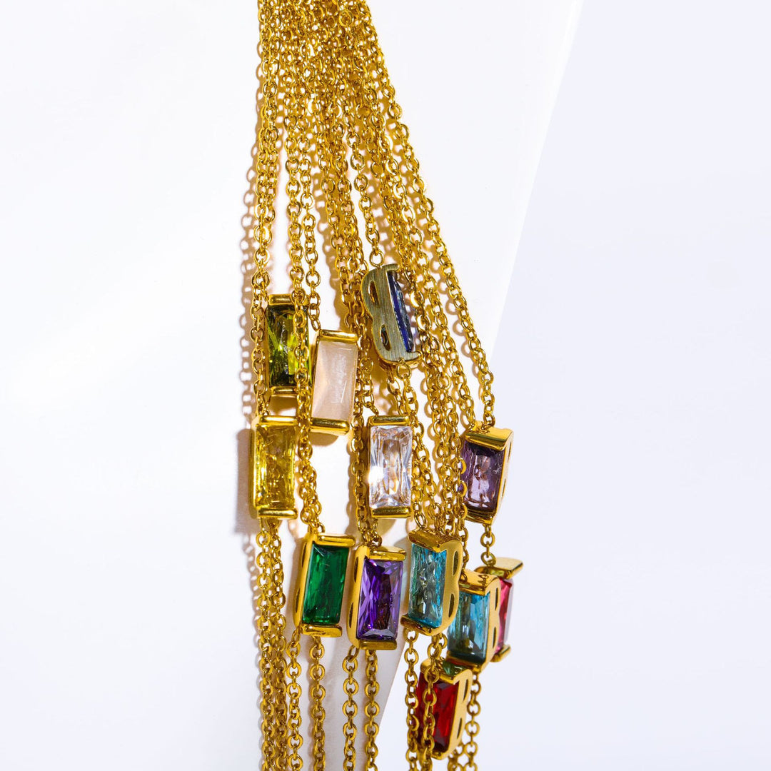 Collier avec pendentif rectangulaire simple Olivenorma en acier inoxydable et pierre de naissance, orné d'une carte cadeau. - image 49