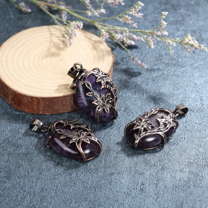 Collier en cristal enveloppé de fleurs en laiton et améthyste Olivenorma