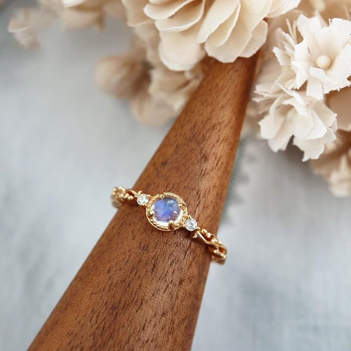 Bague délicate en pierre de lune naturelle et zircone Olivenorma