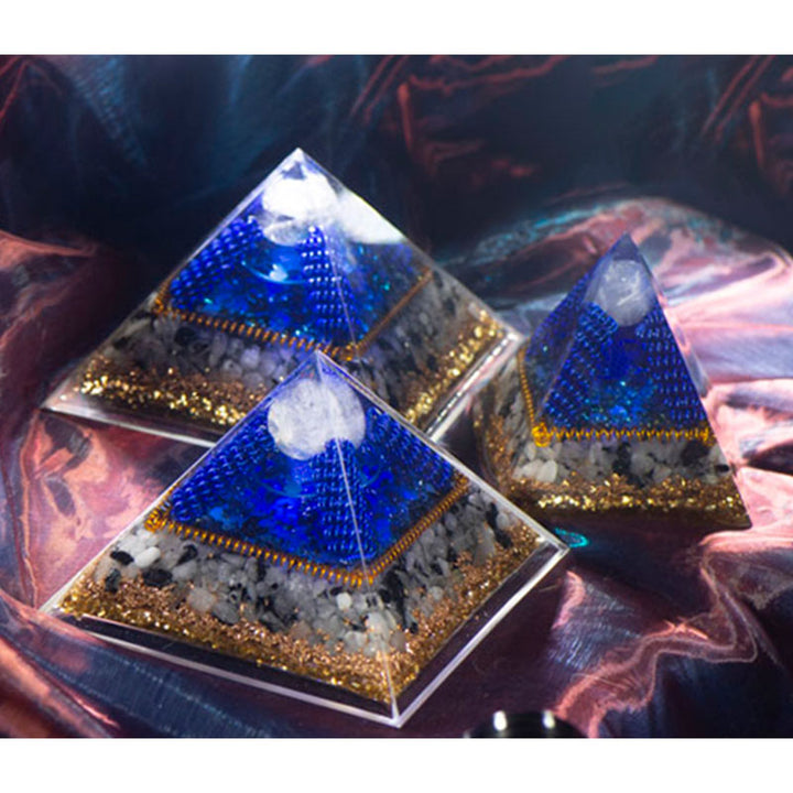 Pyramide d'orgone en labradorite Olivenorma avec œil de tigre