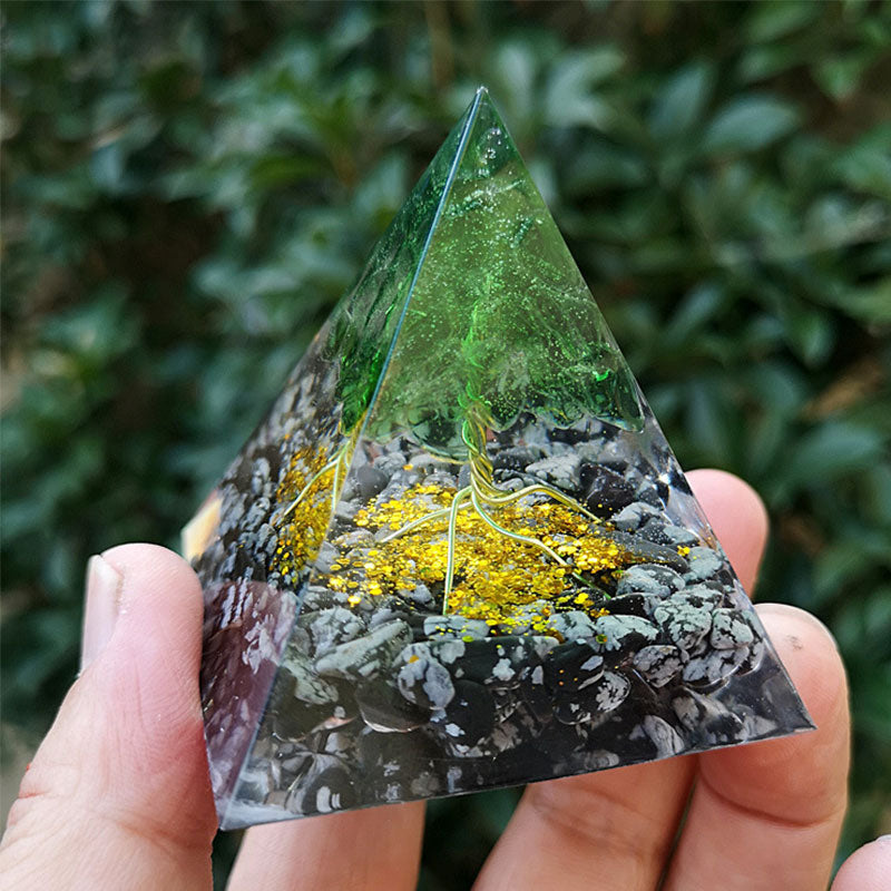 Pyramide d'orgone en albâtre Olivenorma
