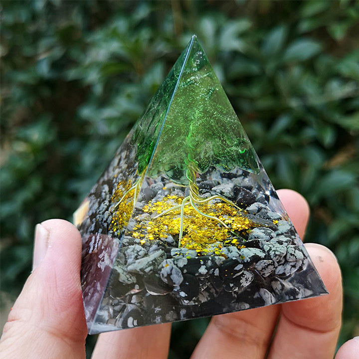 Pyramide d'orgone en albâtre Olivenorma