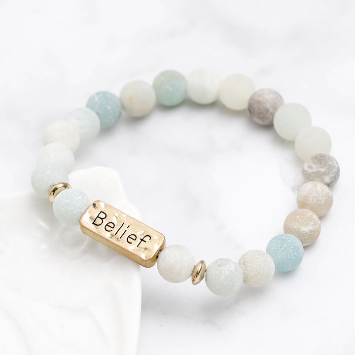 Bracelet gravé avec croyance en pierres précieuses naturelles Olivenorma
