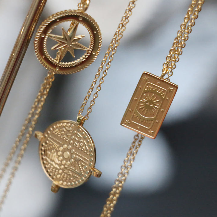 Collier Tarot Olivenorma en acier titane plaqué or