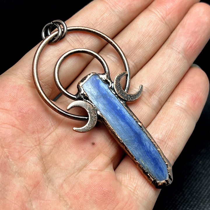 Collier pendentif double lune en cuivre et cyanite Olivenorma