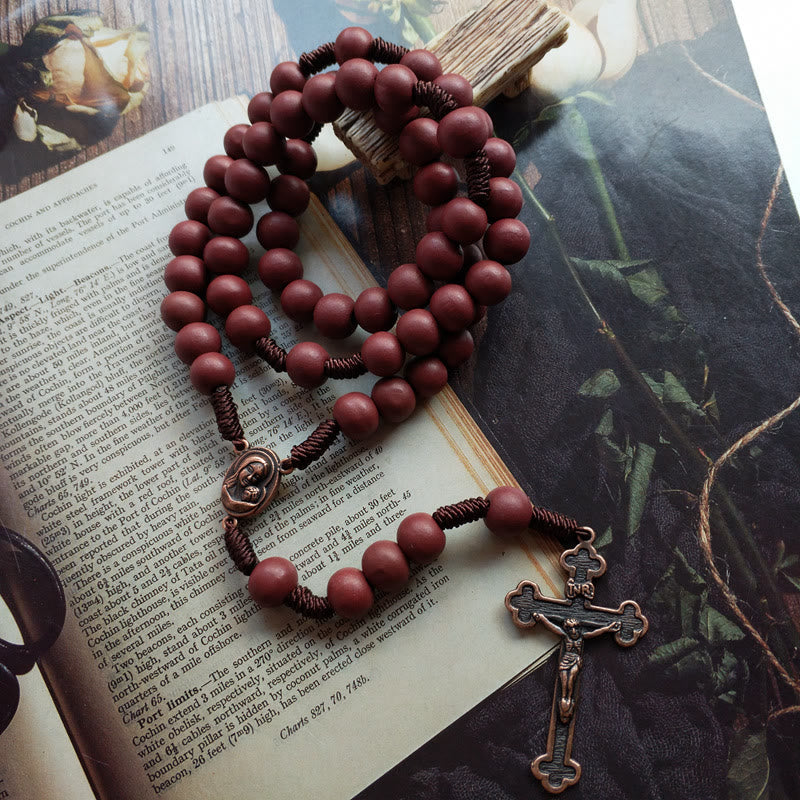 Collier chapelet en perles de bois rouge marron Olivenorma de 10 mm 