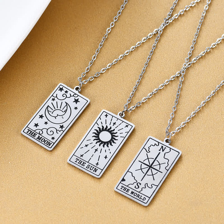 Collier porte-bonheur vintage avec carte de tarot Olivenorma