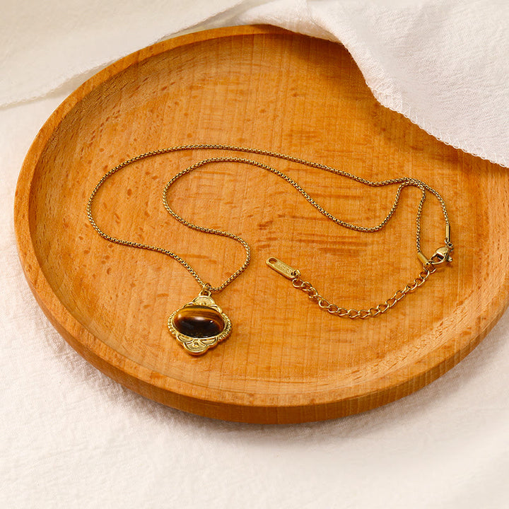 Collier pendentif incrusté de dentelle rétro en pierre naturelle Olivenorma Palace