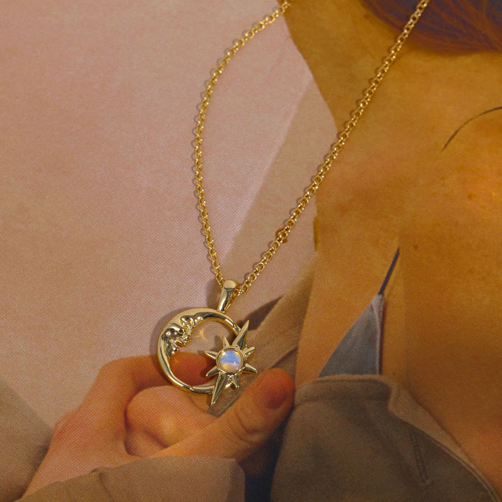 Collier de clavicule en Olivenorma naturelle creuse avec étoile et lune 