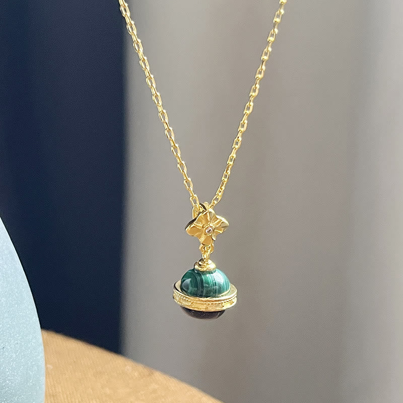 Collier pendentif en forme de sphère en grès bleu malachite « Stellar Corona » Olivenorma