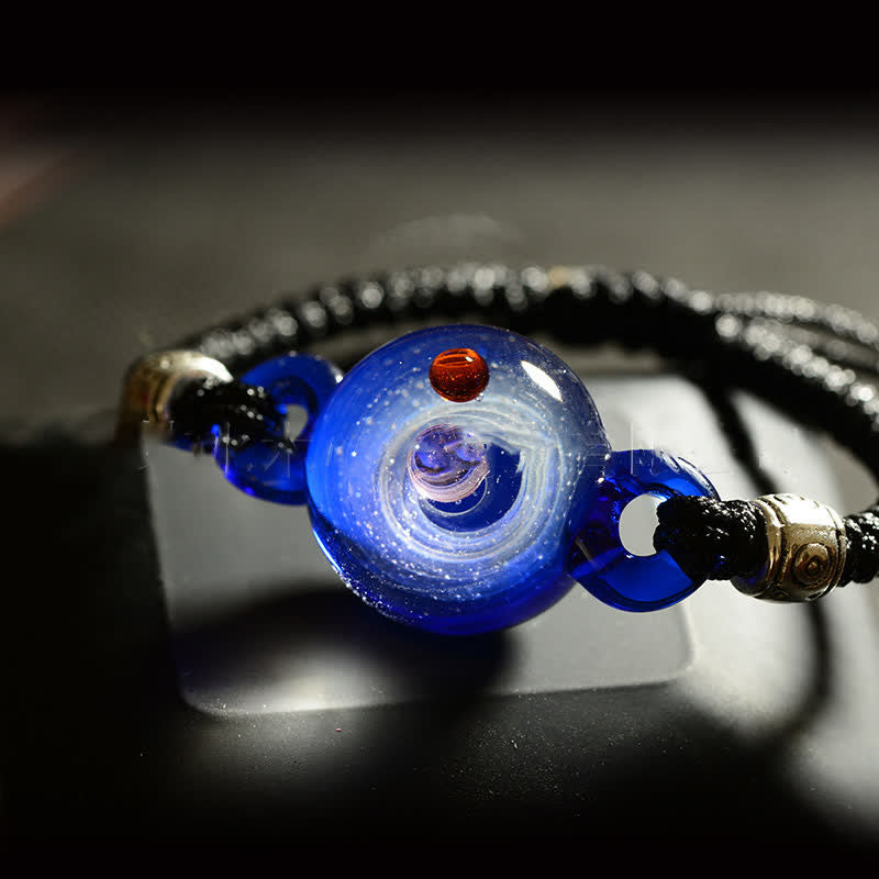 Bracelet créatif en verre avec nébuleuse de l'univers étoilé d' Olivenorma