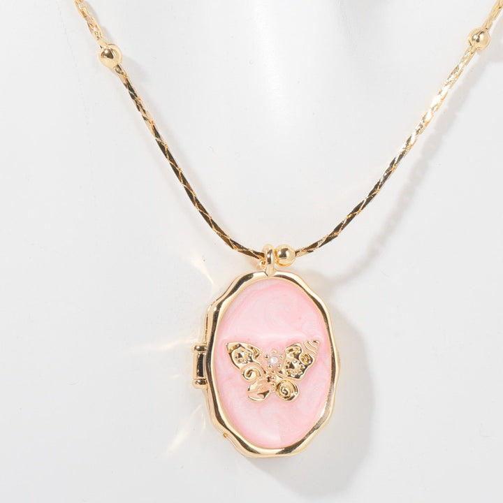 Collier pendentif papillon en nacre Olivenorma en cuivre plaqué or 14 carats 