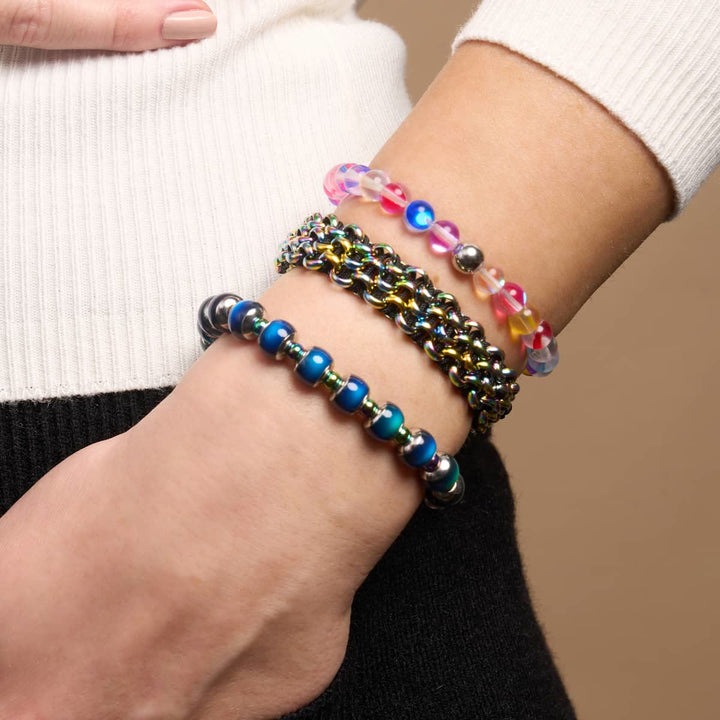 Bracelet en perles de verre cristal multicolore foncé Olivenorma 