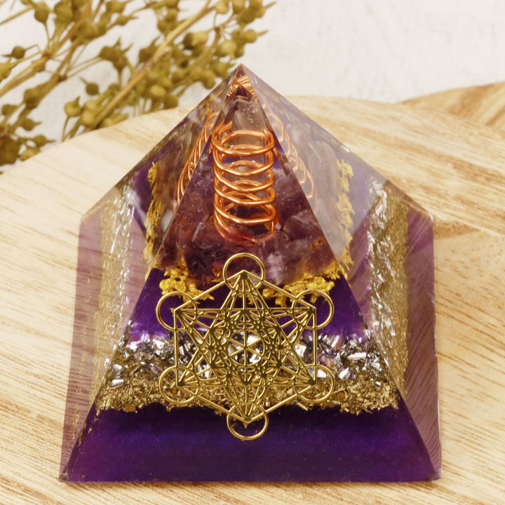 Pyramide d'orgone en améthyste du cube de Métatron Olivenorma