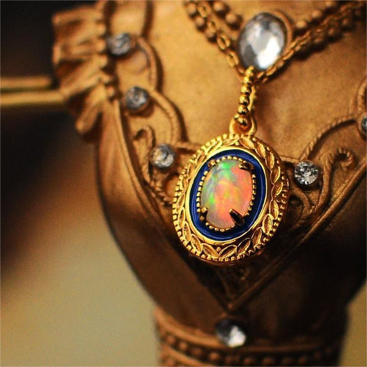 Collier avec pendentif incrusté d'opale naturelle Olivenorma