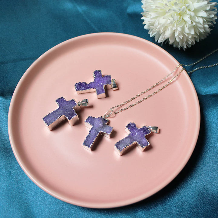 Collier en cristal naturel Reiki avec croix « Cœur guérisseur » Olivenorma 