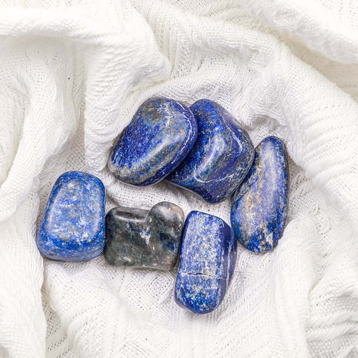 Ensemble de pierres naturelles polies en lapis-lazuli Olivenorma
