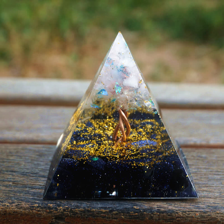 Pyramide d'orgone en quartz rose et grès bleu Olivenorma