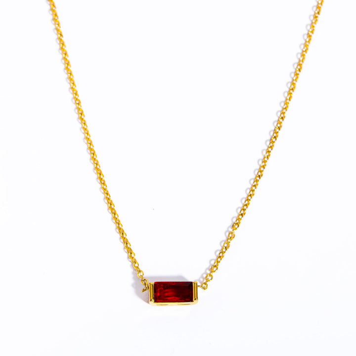 Collier avec pendentif rectangulaire simple Olivenorma en acier inoxydable et pierre de naissance, orné d'une carte cadeau. - image 17