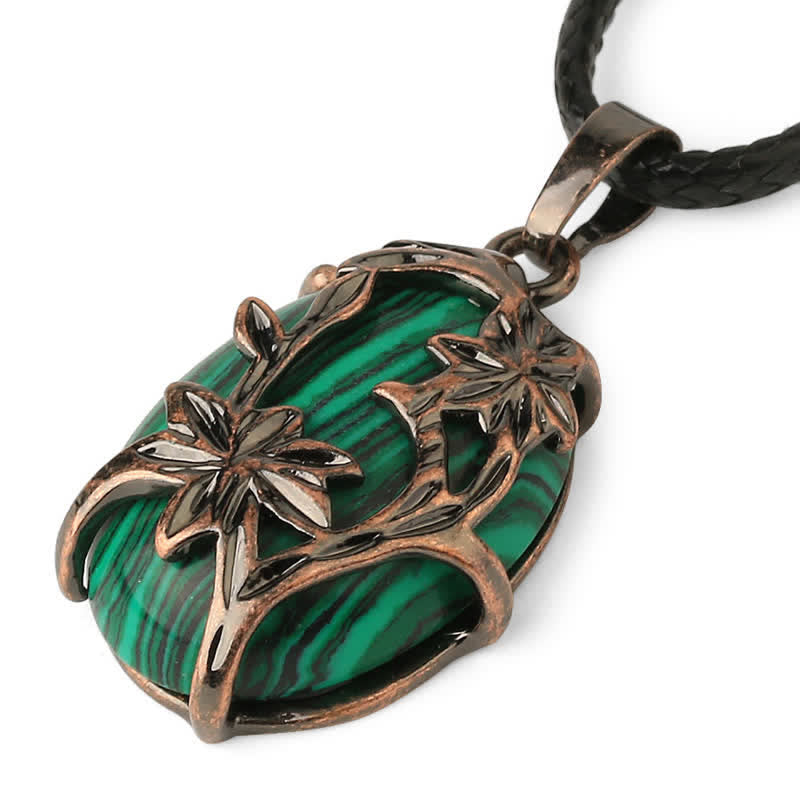 Collier en cristal enveloppé de fleurs en laiton et améthyste Olivenorma