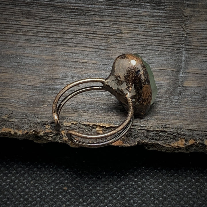 Bague ajustable en pierre brute irrégulière naturelle Olivenorma avec douze pierres de naissance