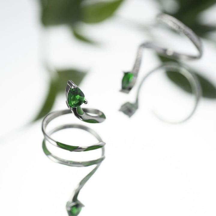 Bague manchette serpent émeraude Olivenorma